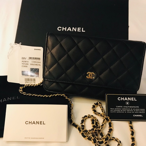 Chanel 2019 WOC - black & gold chain